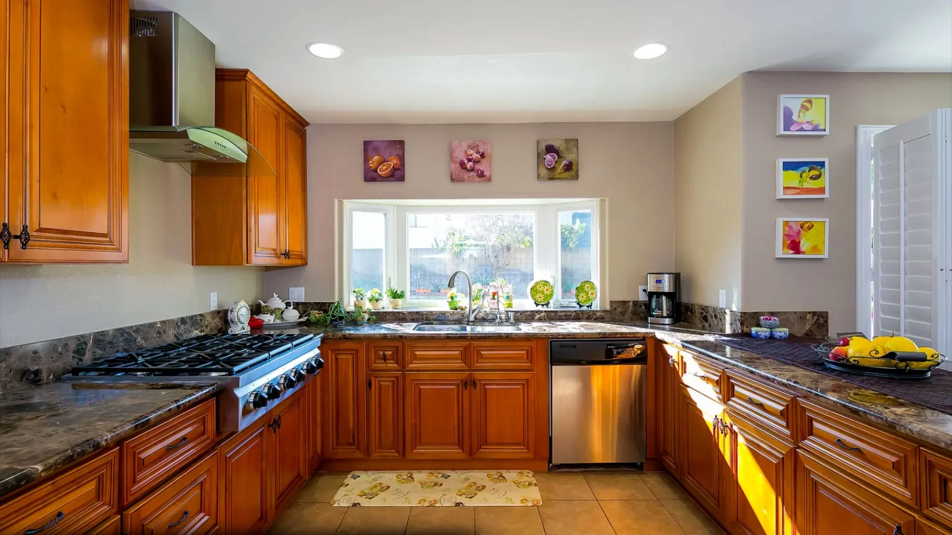 Cabinet Refacing Before